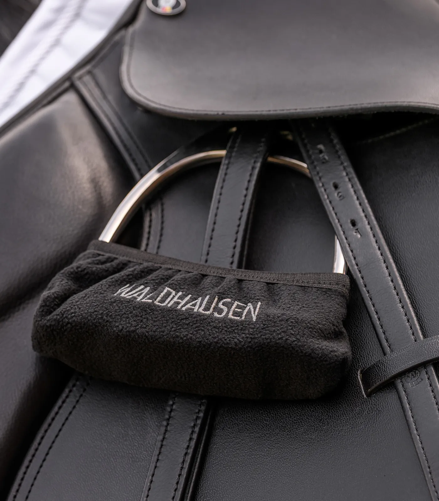 Waldhausen Steigbügelhülle schwarz New